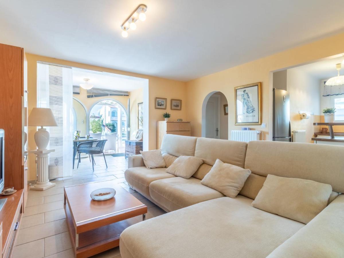 Holiday Home Bonica By Interhome Empuriabrava Εξωτερικό φωτογραφία